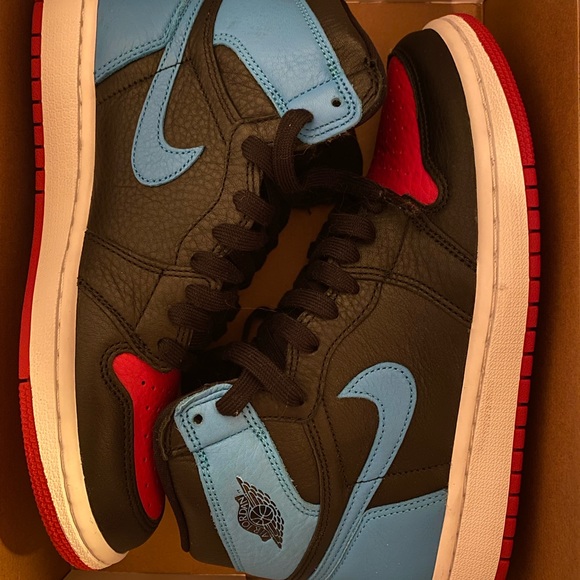 Air Jordan 1 High OG Black/Powder Blue/Gym Red - Picture 2 of 3